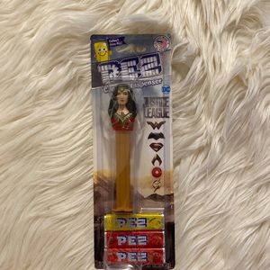 Wonder Woman Justice League Pez Candy&Dispenser